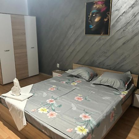 Apartament Regim Hotelier 1 Camera 加拉茨 外观 照片