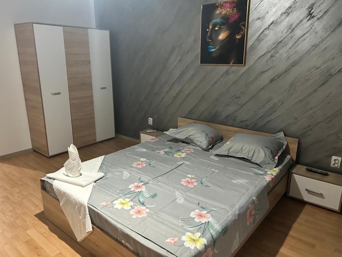 Apartament Regim Hotelier 1 Camera 加拉茨 外观 照片